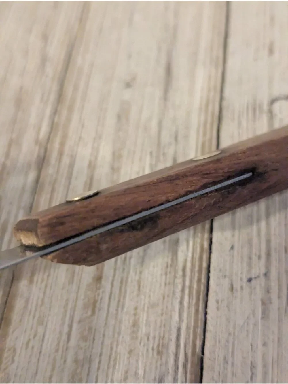 Robinson Knife Co features brand